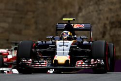 Carlos Sainz Jr., Scuderia Toro Rosso STR11