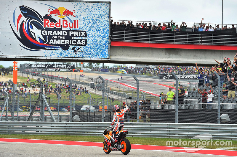 <img src="http://cdn-1.motorsport.com/static/custom/car-thumbs/MOTOGP_2017/RIDERS_NUMBERS/Marquez.png" width="50" /> #26 GP des Amériques 2016