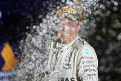 Podium: Sieger Nico Rosberg, Mercedes AMG F1