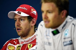 Conférence de presse : le vainqueur Nico Rosberg, Mercedes AMG F1 Team et le deuxième, Sebastian Vettel, Ferrari
