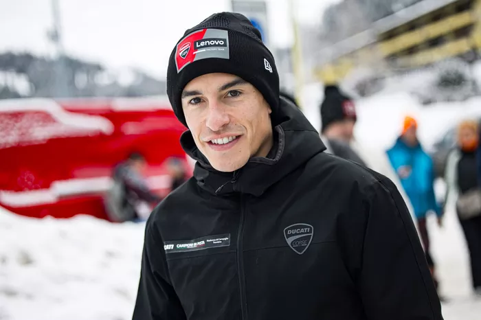 Campeones en pista con Marc Márquez y Francesco Bagnaia, equipo Ducati