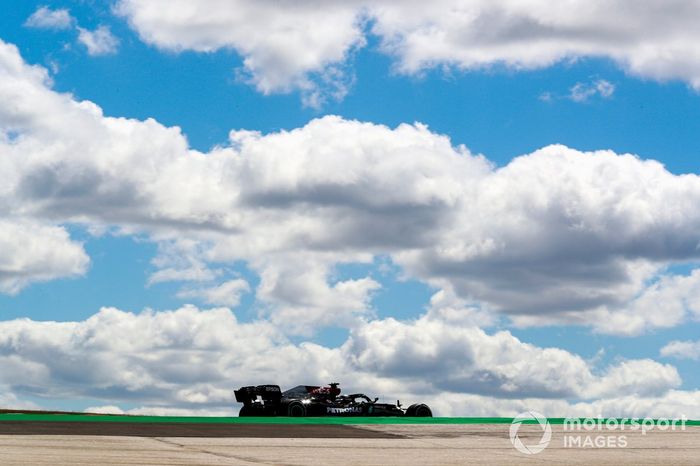 Lewis Hamilton, Mercedes W12
