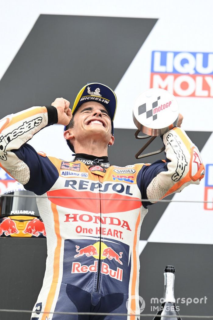 Podio: ganador Marc Márquez, Repsol Honda Team