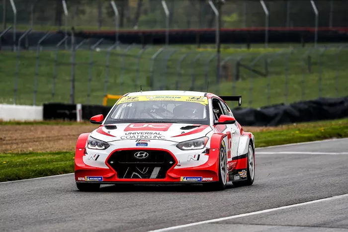 #54: Robert Wickens, Bryan Herta Autosport, Hyundai Veloster N TCR