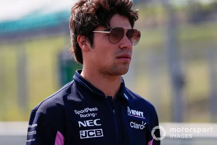 O filho do dono da Racing Point, Lance Stroll, está sendo colocado no bolso do companheiro de equipe, sobretudo nas classificações. No entanto, deve permanecer na F1 pelo tempo que a família quiser. Seu contrato é de 