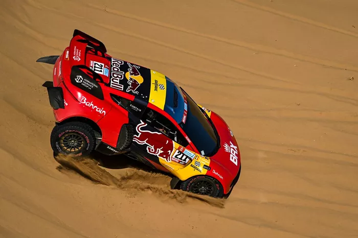 #211 Bahrain Raid Xtreme Prodrive: Sebastien Loeb, Fabian Lurquin