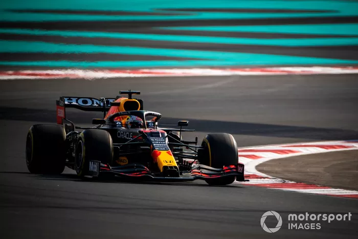 Max Verstappen, Red Bull Racing RB16B