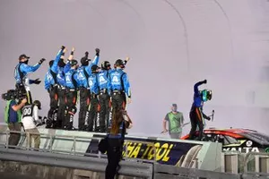 Race winner William Byron, Hendrick Motorsports, Chevrolet Camaro Axalta celebrates his win