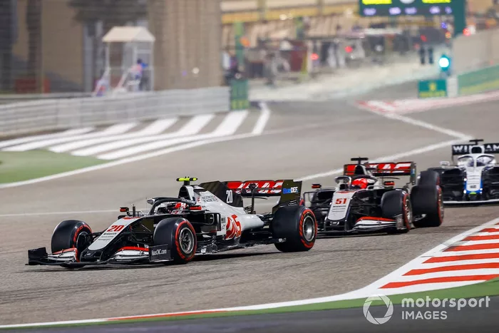 Kevin Magnussen, Haas VF-20, Pietro Fittipaldi, Haas F1 Haas VF-20, e Jack Aitken, Williams FW43