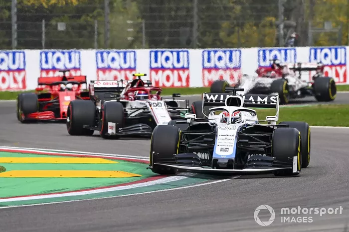 George Russell, Williams FW43, Antonio Giovinazzi, Alfa Romeo Racing C39, y Sebastian Vettel, Ferrari SF1000