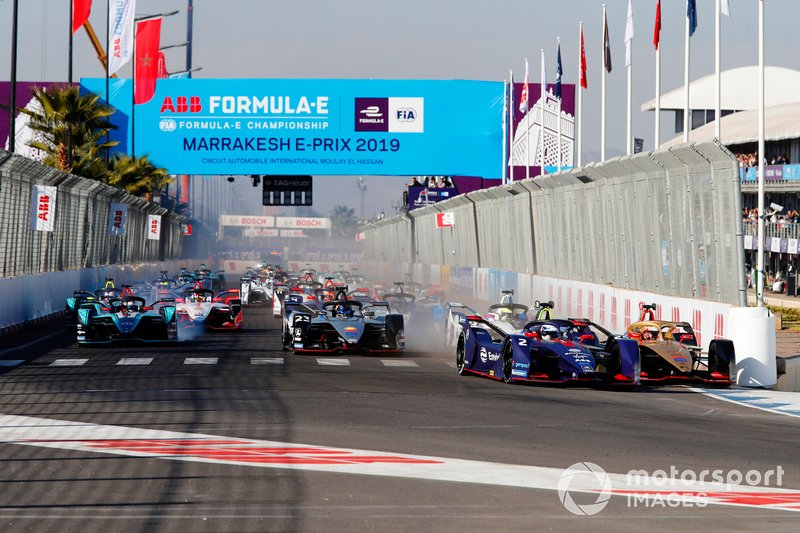 Sam Bird, Envision Virgin Racing, Audi e-tron FE05, Jean-Eric Vergne, DS TECHEETAH, DS E-Tense FE19, collide in the first corner