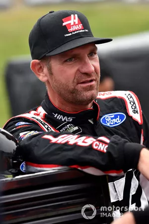 Clint Bowyer, Stewart-Haas Racing, Ford Fusion Haas VF1/Rush Truck Centers