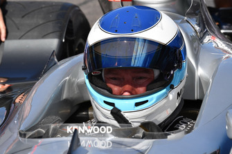 Mika Hakkinen, McLaren MP4-13 at Legends F1 30th Anniversary Lap Demonstration