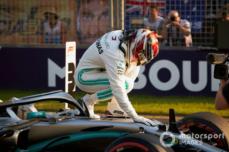 Lewis Hamilton, Mercedes AMG F1, celebrates pole after Qualifying