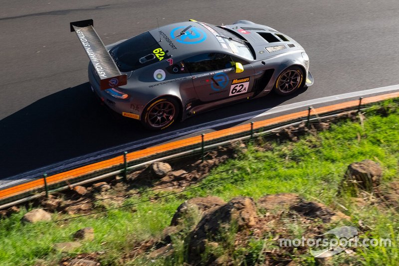 #62 R-Motorsport Aston Martin Vantage GT3: Jake Dennis, Matthieu Vaxiviere, Marvin Kirchhöfer