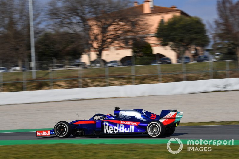 Александр Элбон, Scuderia Toro Rosso STR14