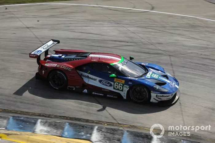 #66 Ford Chip Ganassi Racing Ford GT: Stefan Mücke, Olivier Pla 