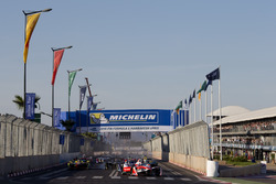 Старт. лідирує Фелікс Розенквіст, Mahindra Racing