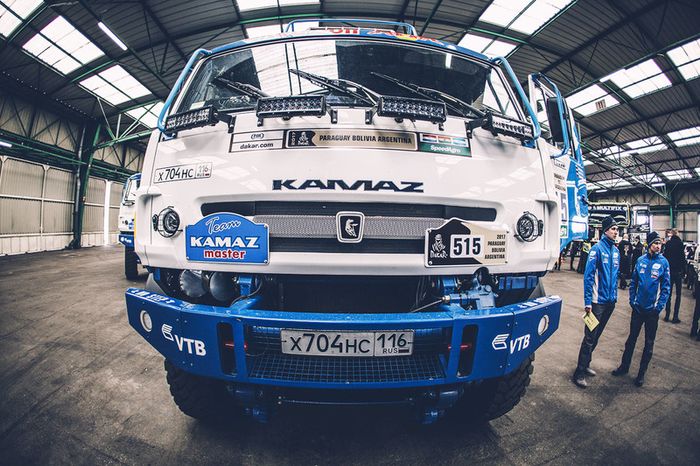 Equipo Kamaz Master listo para el largo viaje a Buenos Aires