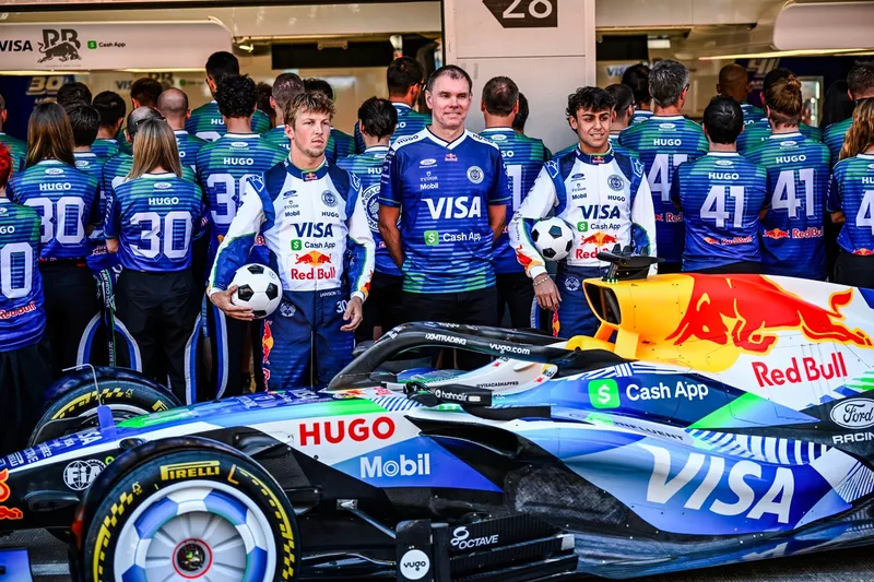 Liam Lawson, Racing Bulls, Alan Permane, Racing Bulls, Arvid Lindblad, Racing Bulls
