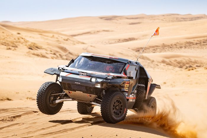 #219 The Dacia Sandriders Dacia: Sebastien Loeb, Edouard Boulanger