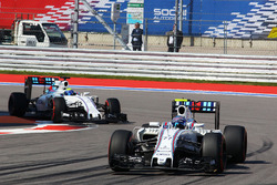Valtteri Bottas, Williams FW38 lidera a Felipe Massa, Williams FW38