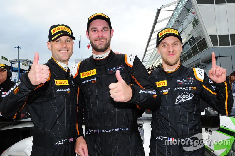 #58 Garage 59, McLaren 650 S GT3: Rob Bell, Côme Ledogar, Shane Van Gisbergen