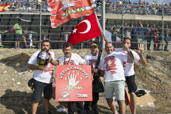 Le vainqueur Kenan Sofuoglu, Puccetti Racing