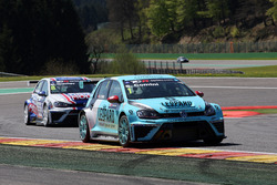 Стефано Комини, Leopard Racing, Volkswagen Golf GTI TCR и Михаил Грачев, Engstler MS, Volkswagen Gol