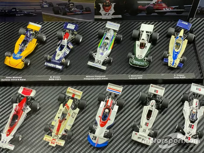 Colección de coches miniatura de F1