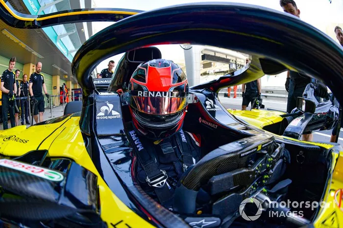 Esteban Ocon, Renault F1 Team R.S. 19 