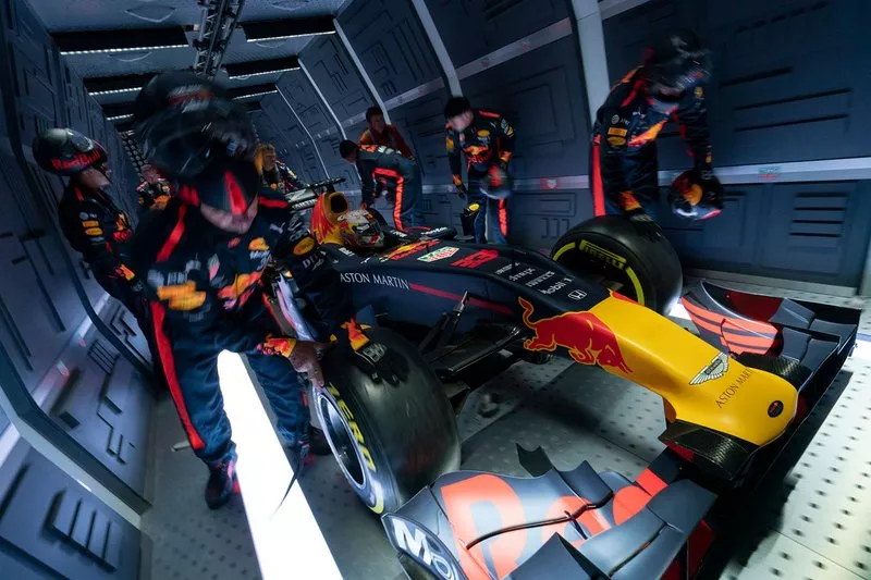 Red Bull Zero-G pit stop
