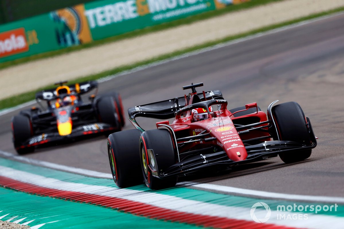 Charles Leclerc, Ferrari F1-75, Max Verstappen, Red Bull Racing RB18