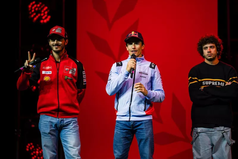 Marc Marquez, Gresini Racing, Francesco Bagnaia, Ducati Team, Marco Bezzecchi