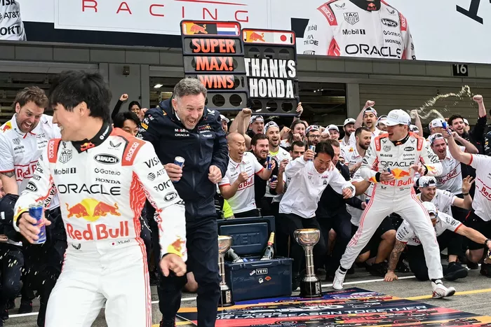 Max Verstappen, Red Bull Racing, Yuki Tsunoda, Red Bull Racing, Christian Horner, Red Bull Racing