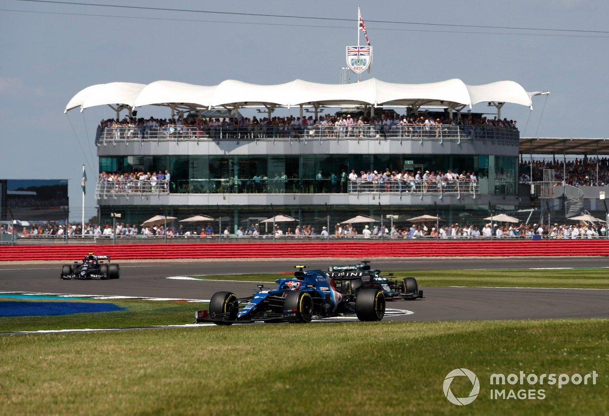 Esteban Ocon, Alpine A521, Lance Stroll, Aston Martin AMR21