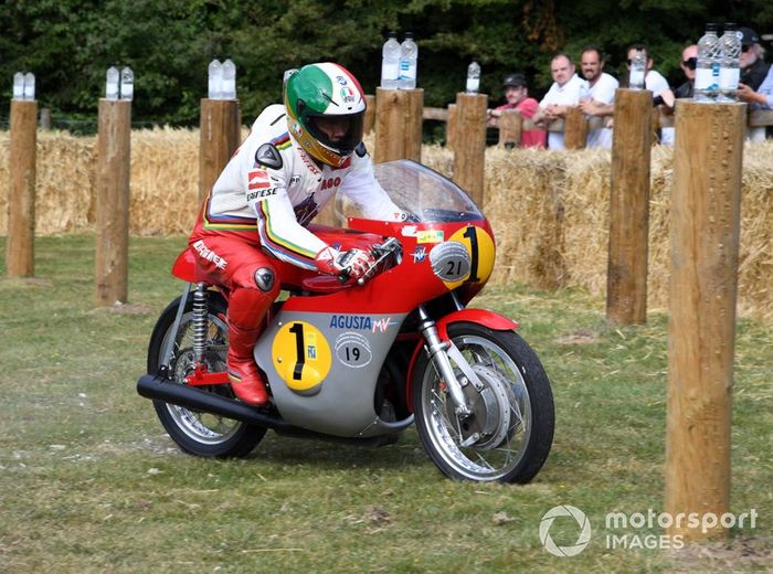 Campeón del mundo de 500cc y de 350cc en 1970*