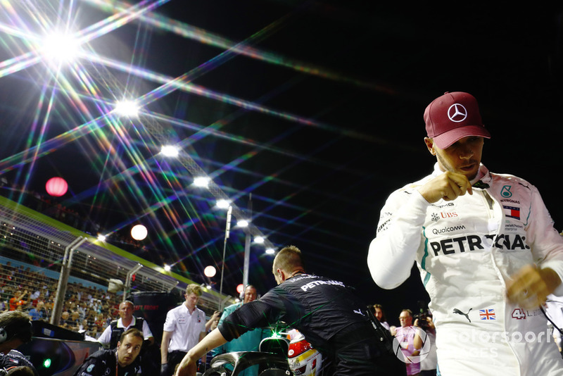 Lewis Hamilton, Mercedes AMG F1, sur la grille
