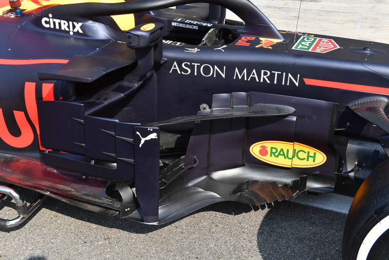 Red Bull Racing RB14 pontón