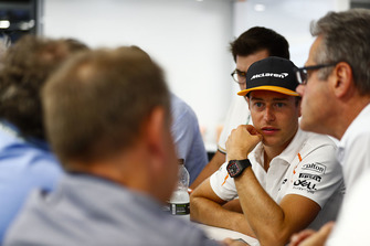 Stoffel Vandoorne, McLaren, talks to the media