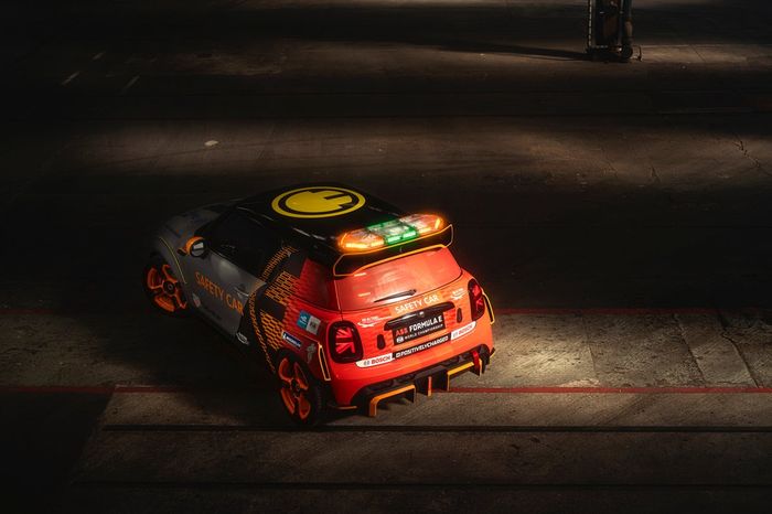 MINI Electric Pacesetter, Safety Car de la FIA Fórmula E 
