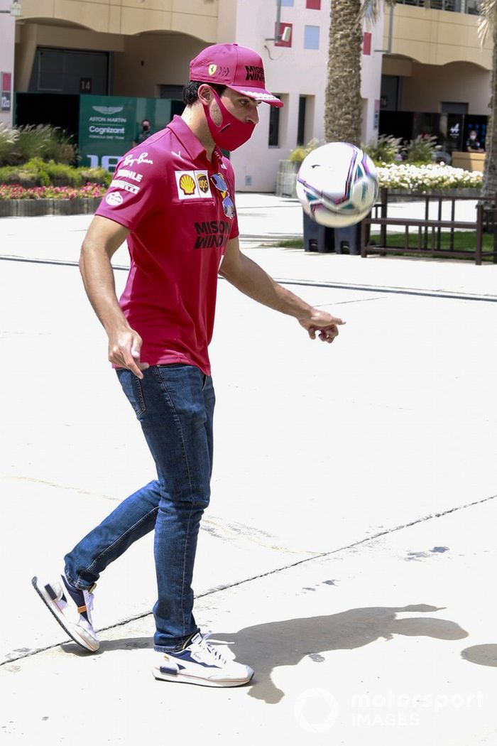 Carlos Sainz Jr., Ferrari 