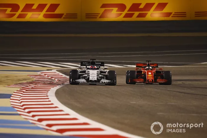 Daniil Kvyat, AlphaTauri AT01, Sebastian Vettel, Ferrari SF1000
