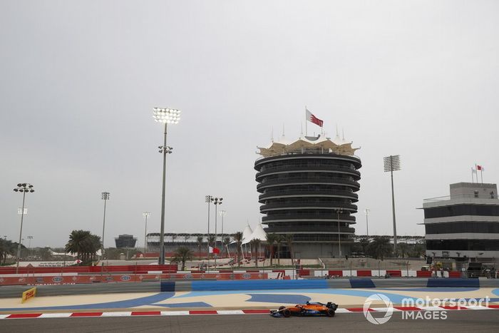 Carlos Sainz Jr., McLaren MCL35