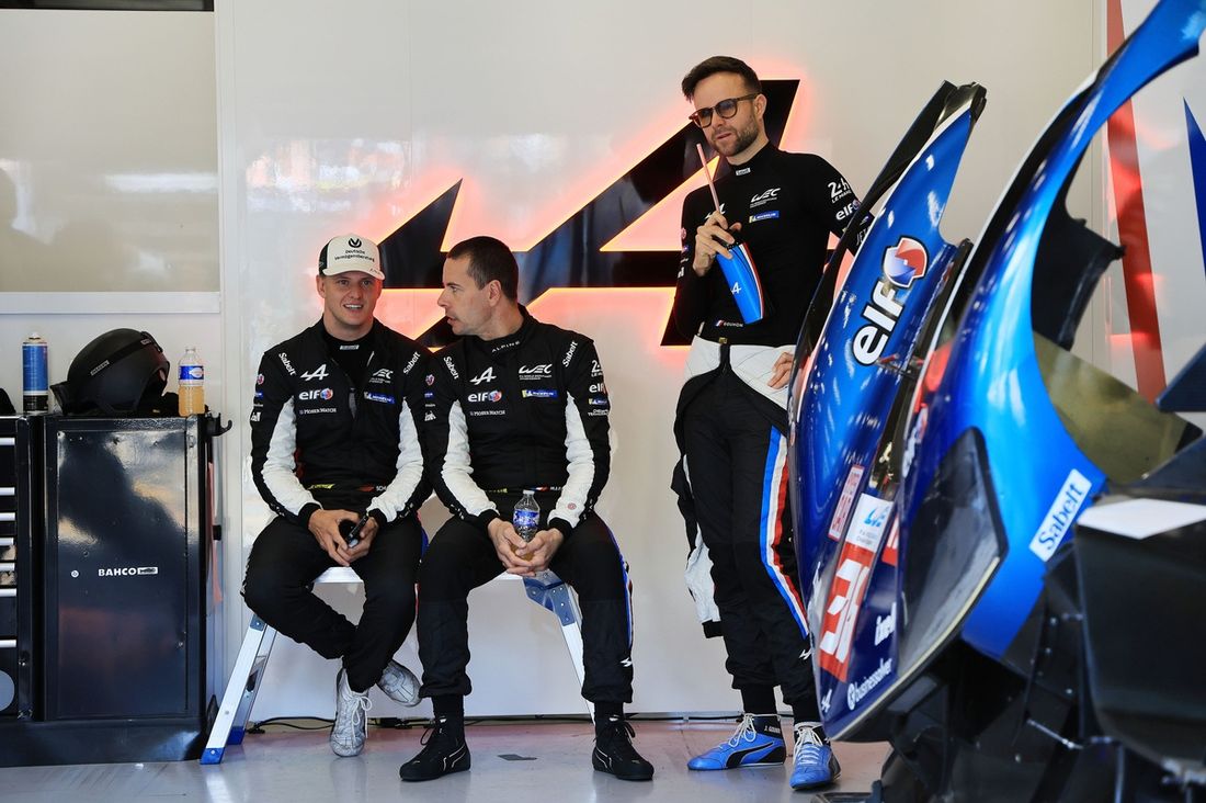 #36 Alpine Endurance Team Alpine A424: Jules Gounon, Frederic Makowiecki, Mick Schumacher