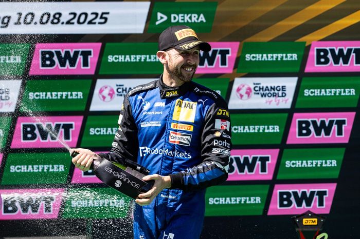 Podium: René Rast, Schubert Motorsport