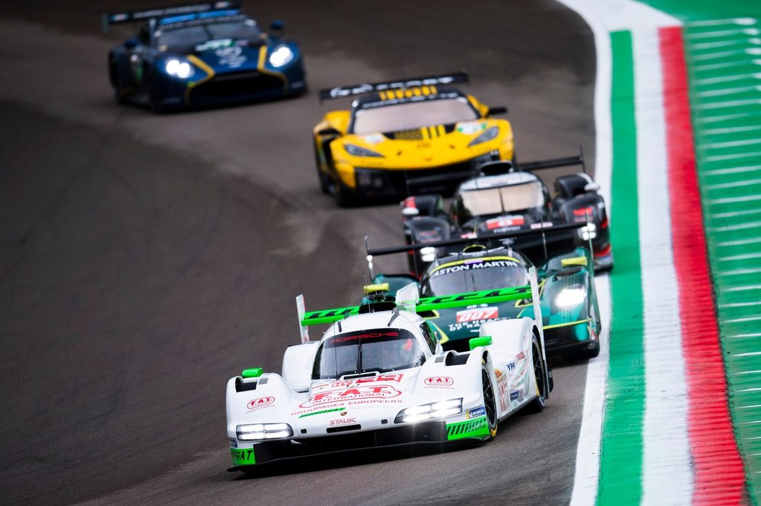 #99 Proton Competition Porsche 963: Neel Jani, Nicolas Pino, Nicolas Varrone