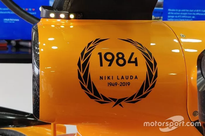 Homenagem da McLaren a Niki Lauda