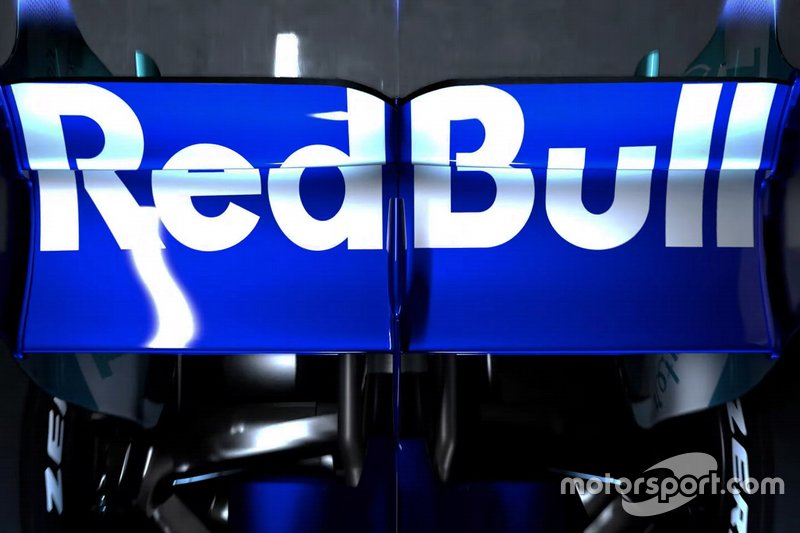 Заднє антикрило Scuderia Toro Rosso STR14