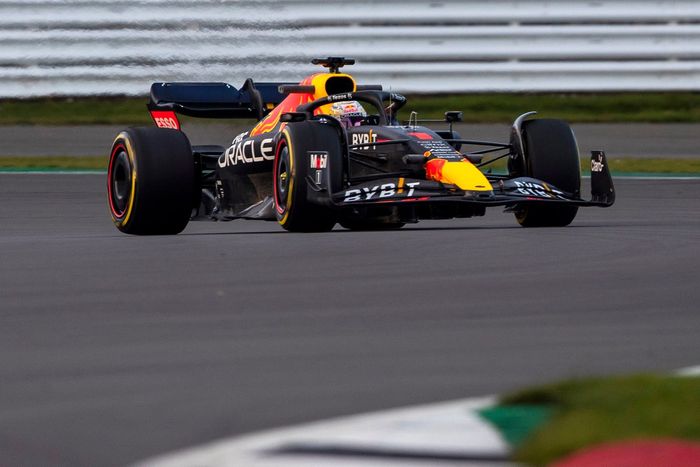 Max Verstappen, Red Bull Racing RB18 

